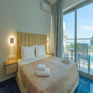 Ninos Grand Beach Hotel Resort