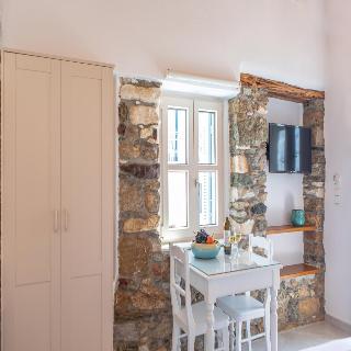 Castle Mansions Naxos