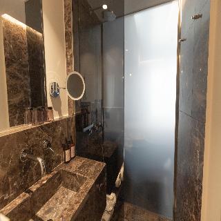Adia Aluma Athens, Curio Collection