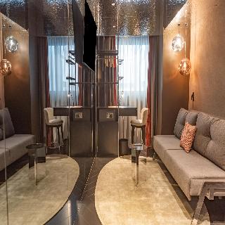 Adia Aluma Athens, Curio Collection
