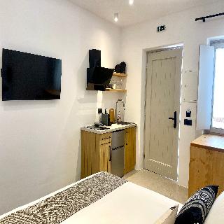 Mykonos Dot Suites
