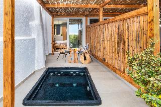 Callia Retreat Suites