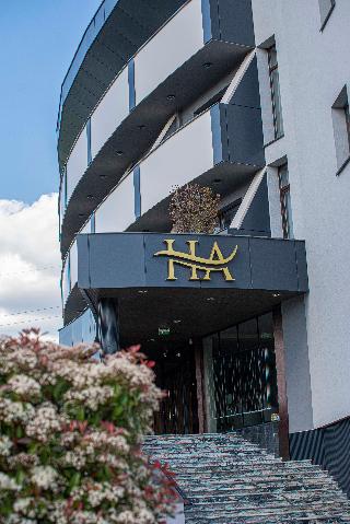 Hotel Aventus