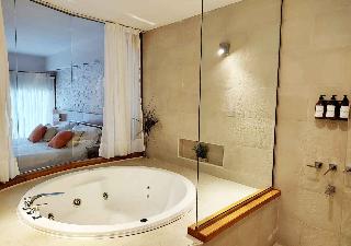Room Room