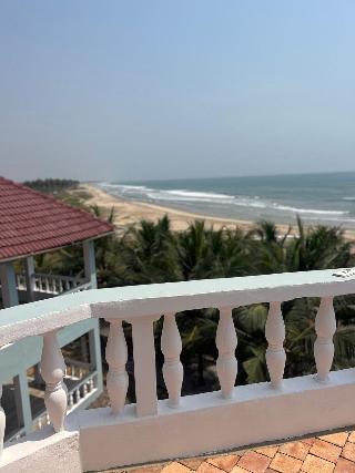 Gye Nyame Grand Beach Hotel