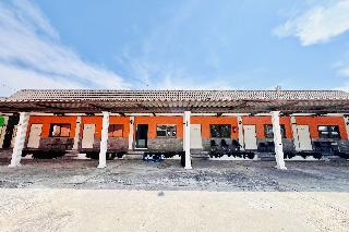 Paradise Resort Buriram By Zuzu