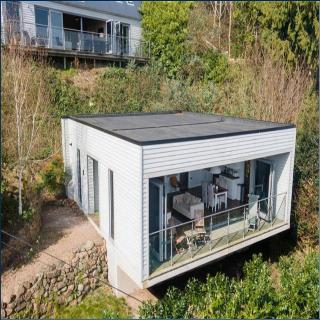 Cottage In The Wood Hotel