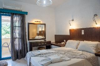 Karavostasi Beach Hotel