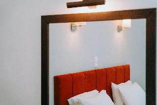 Karavostasi Beach Hotel