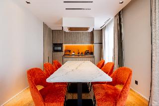 Room Room