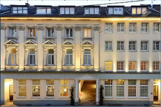 Living Am Carlsplatz