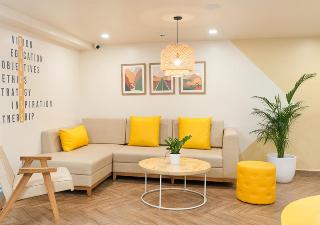 Bloom Hotel - Dlf Road Gachibowli