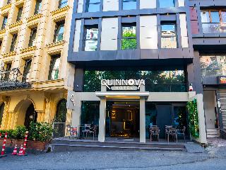 Quinnova Hotel
