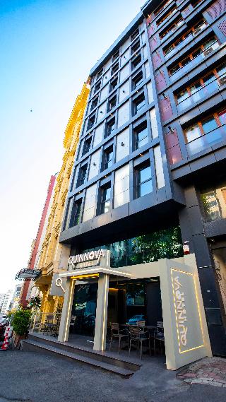 Quinnova Hotel