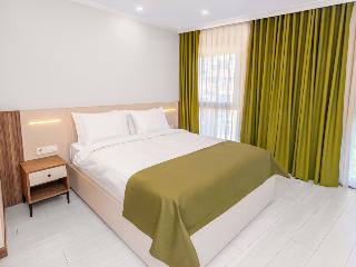 Quinnova Hotel