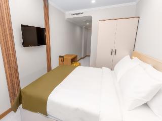 Quinnova Hotel