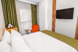 Quinnova Hotel