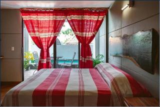Room Room