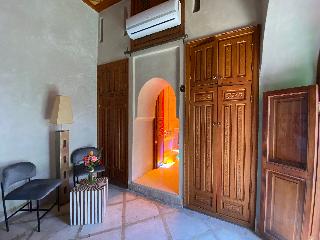 Room Room