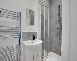 Homesly Guest Rooms - Self Check In