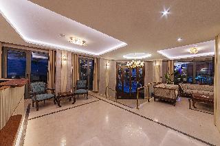 Triton Hotel