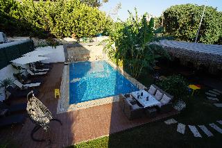 Ruwais Hotel