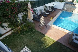 Ruwais Hotel