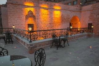Kasr-i Divan Hotel