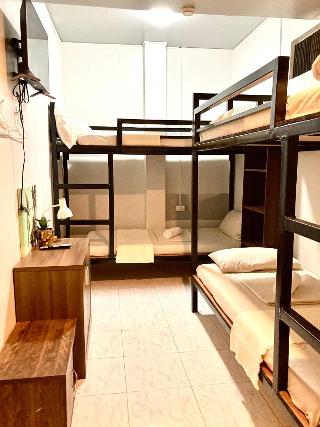 Hometel Barrio House Mactan By Zuzu