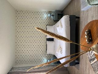 Athenian Retreat Penthouses