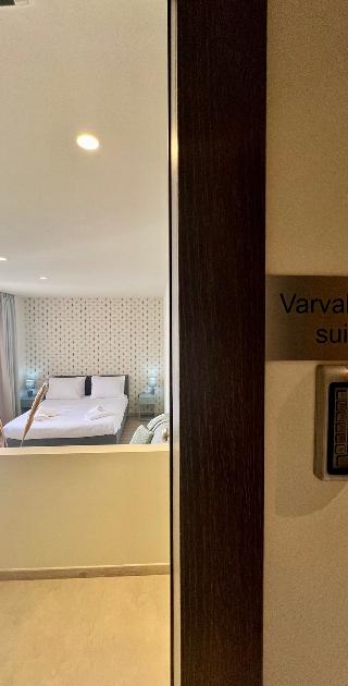 Athenian Retreat Penthouses