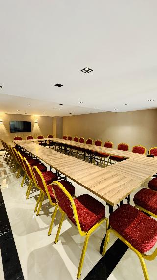 Karaca Hotel Van