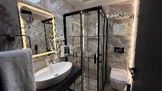 Karaca Hotel Van