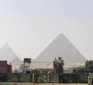 Hur Pyramids Inn