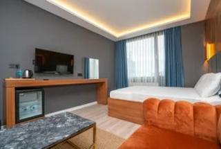And Center Suite