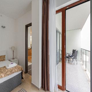 SWU Carrara Apartments