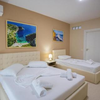 Room Room
