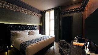 1969 D'kelly Hotel