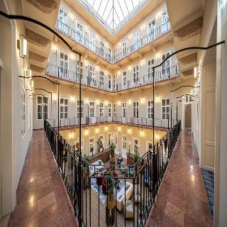 Basiliq Hotel
