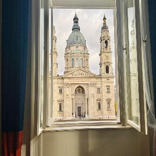 Basiliq Hotel