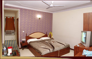 Room
 di Ivory Palace