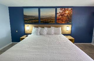 Days Inn By Wyndham Charlotte University