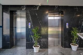 FlxHo Cyber ONE - Luxury Hotel DLF Cyb