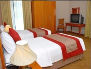 Room
 di London Crown 1 Bur Dubai