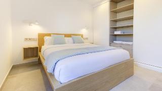 Calm Beach Apartments