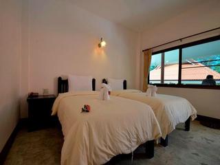 Room thumbnail 15