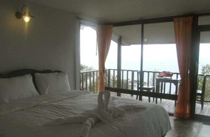 Room thumbnail 17