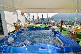 Coralba, Ischia