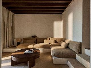Luura - Cliff, Paros, Morgans Originals