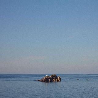 Luura - Cliff, Paros, Morgans Originals